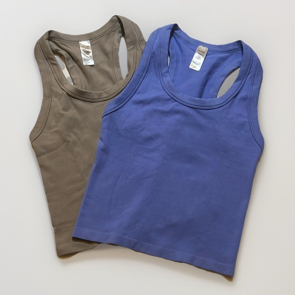 NWOT Women's lot of 2 Tank Tops Blue and Taupe sz L Cropped Ribbed Stretch Top
